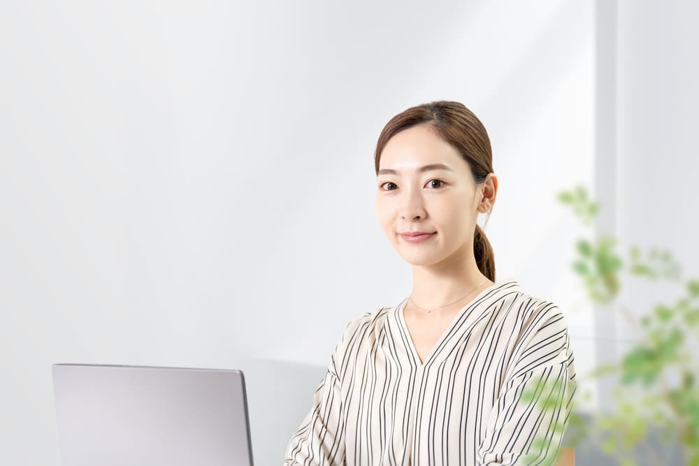 チャットレディとは？副業解禁で注目を集めるライブチャットバイト
